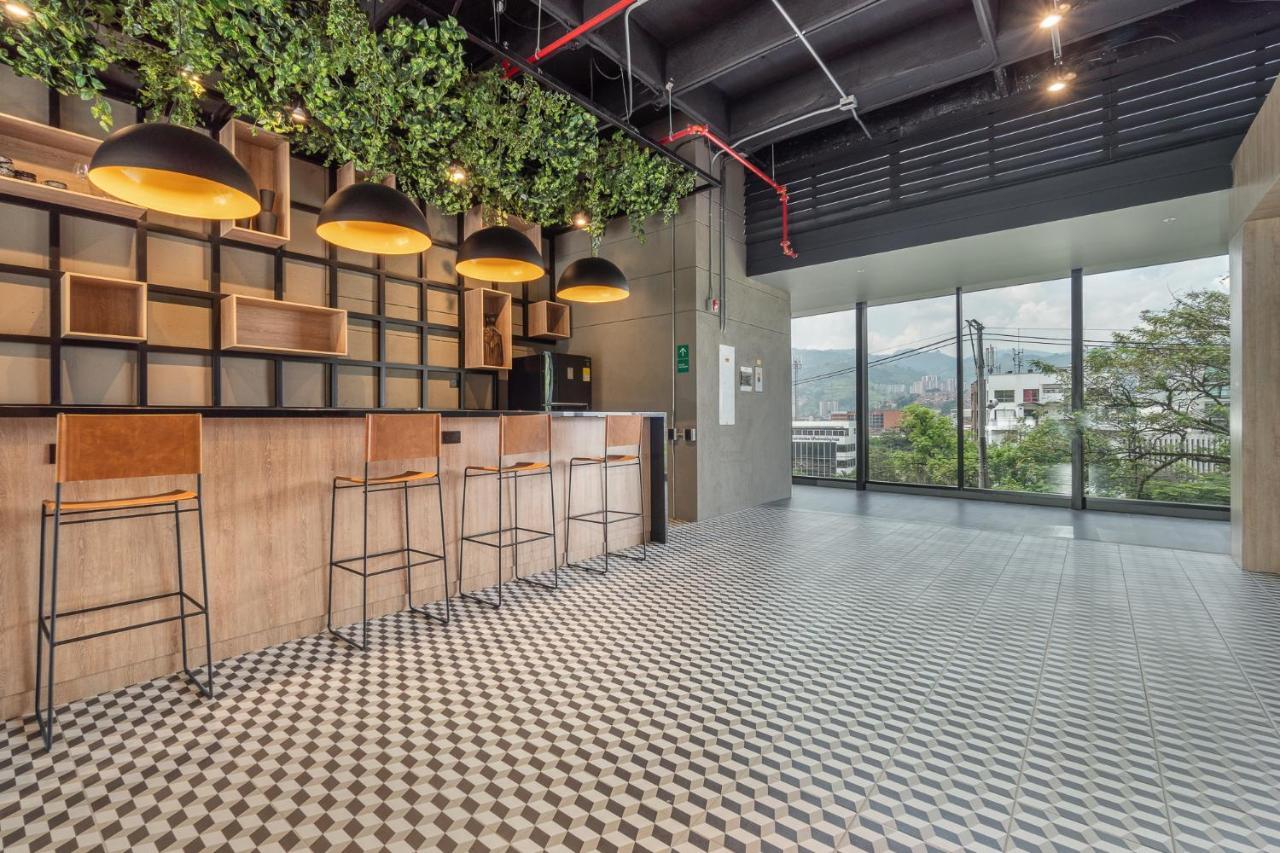 Apartamentos Go Living & Suites By Housy Host Medellín Kültér fotó