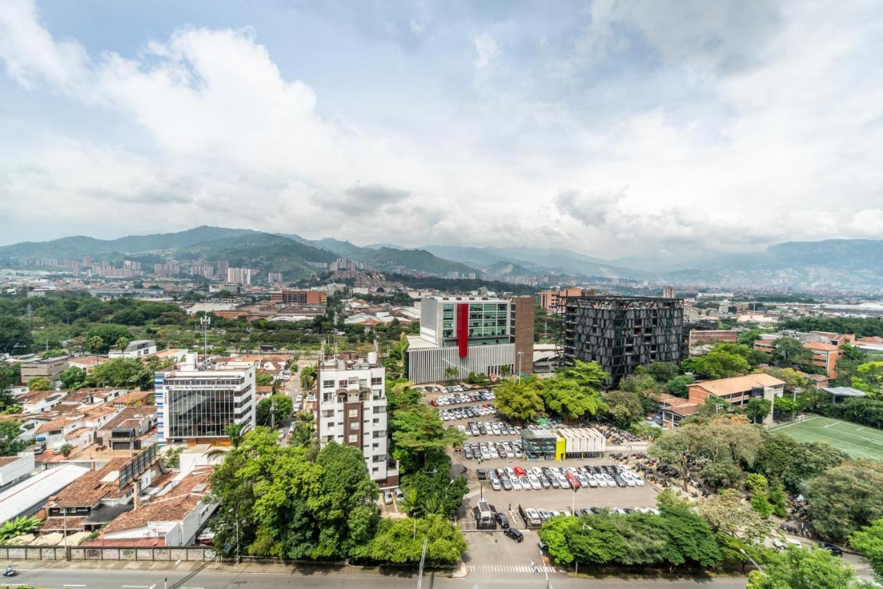 Apartamentos Go Living & Suites By Housy Host Medellín Kültér fotó