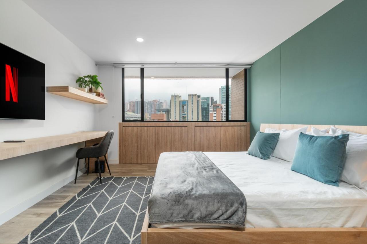 Apartamentos Go Living & Suites By Housy Host Medellín Kültér fotó
