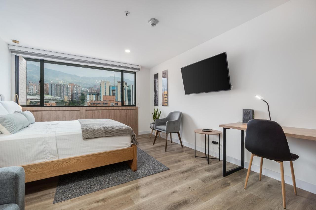 Apartamentos Go Living & Suites By Housy Host Medellín Kültér fotó