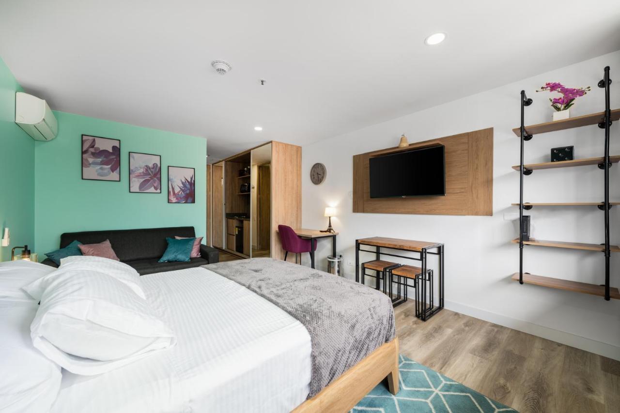 Apartamentos Go Living & Suites By Housy Host Medellín Kültér fotó