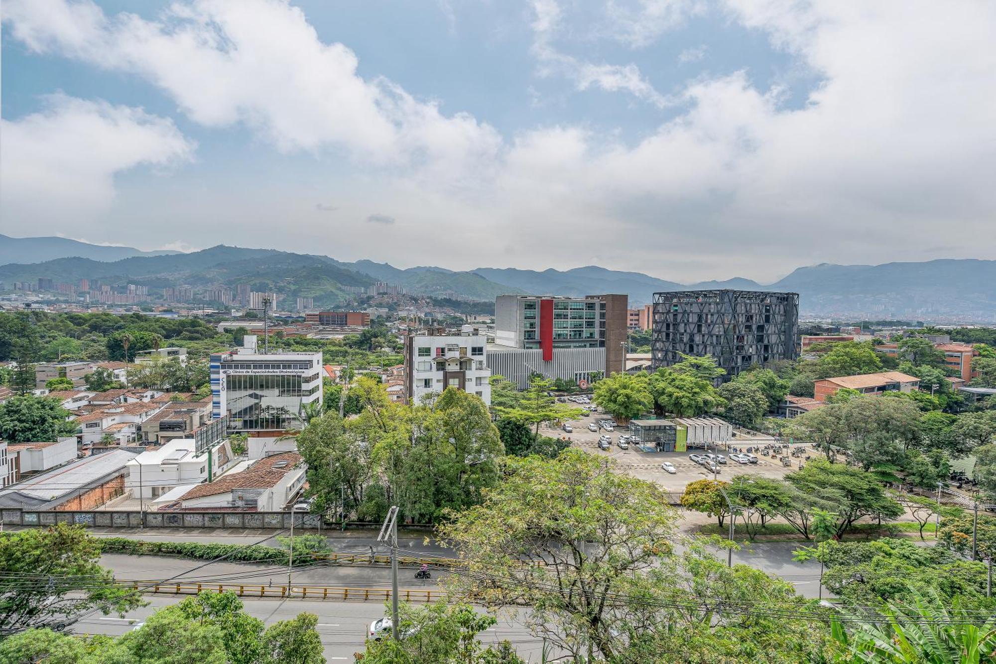 Apartamentos Go Living & Suites By Housy Host Medellín Kültér fotó