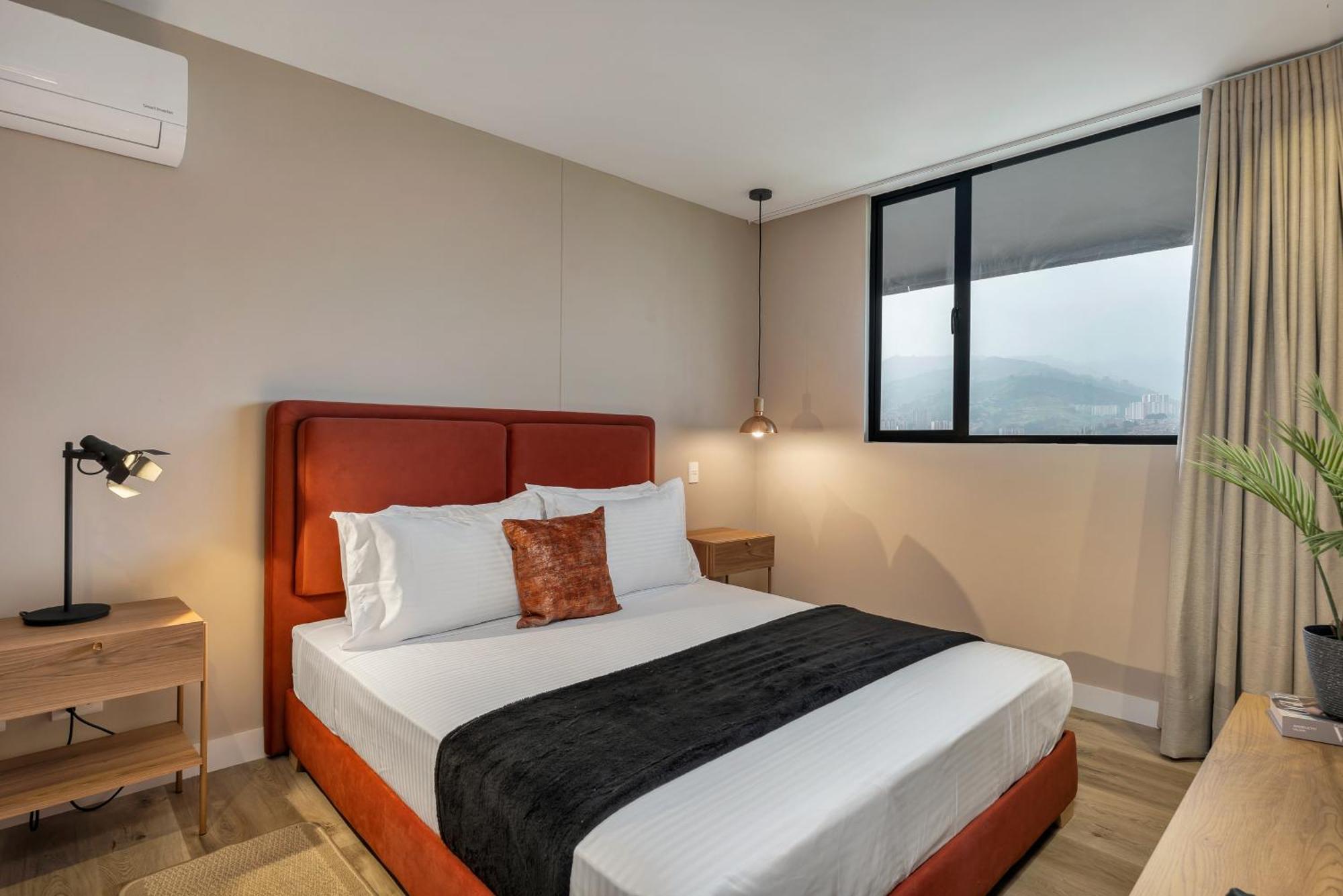 Apartamentos Go Living & Suites By Housy Host Medellín Kültér fotó